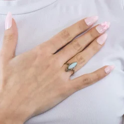 Bague marquise or rose et argent, opale et diamants