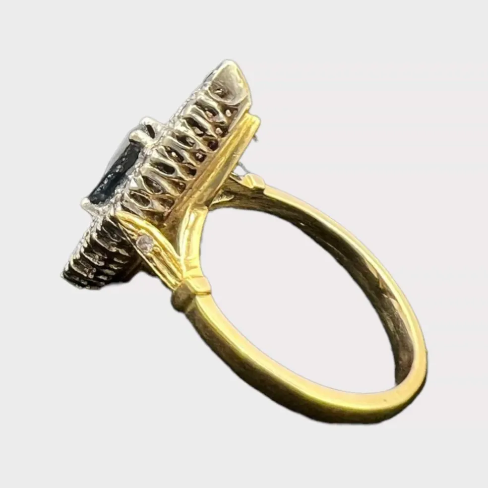 Bague Marquise saphir pavage diamants