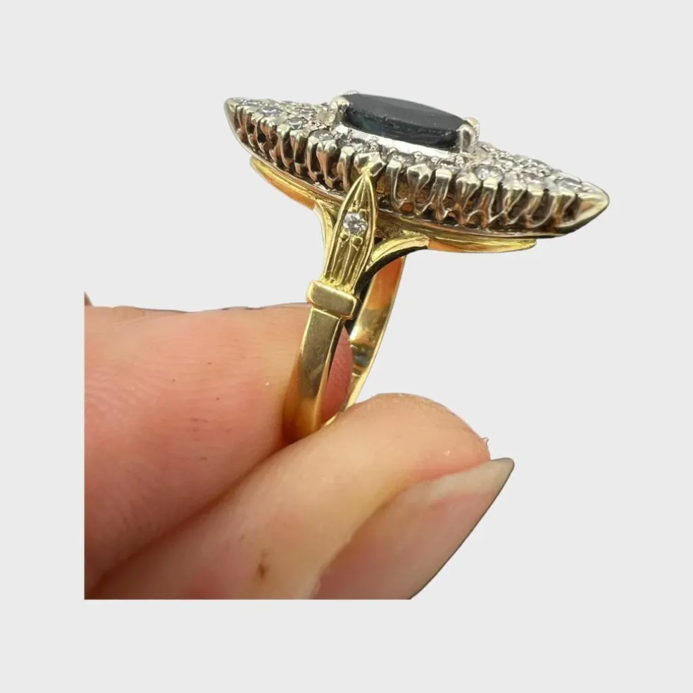 Bague Marquise saphir pavage diamants