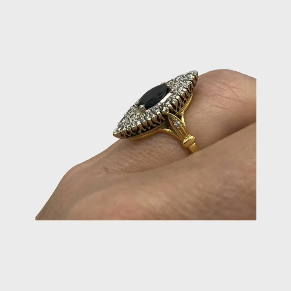 Bague Marquise saphir pavage diamants