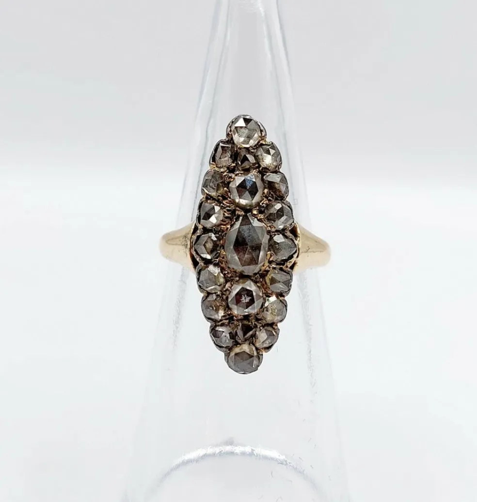 Bague marquise victorienne or jaune et argent, diamants (circa 1880)