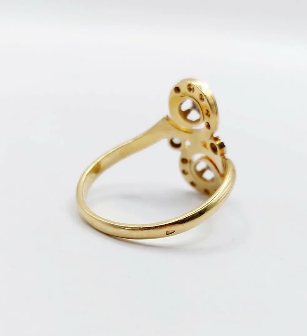 Bague marquise victorienne en or et diamant sertis étoilé