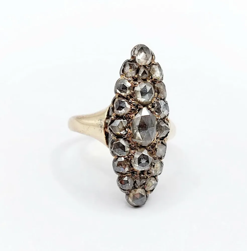 Bague marquise victorienne or jaune et argent, diamants (circa 1880)