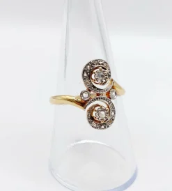 Bague marquise victorienne en or et diamant sertis étoilé