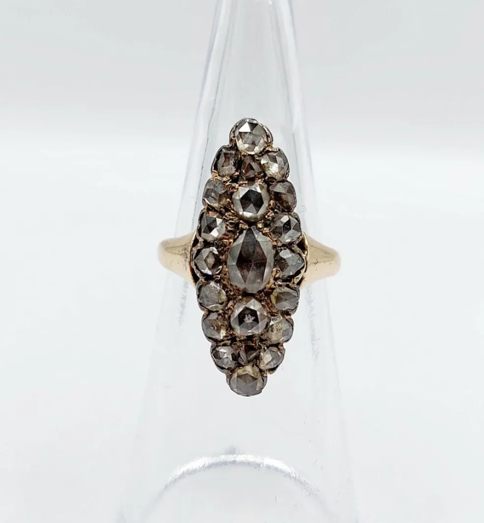 Bague marquise victorienne or jaune et argent, diamants (circa 1880)