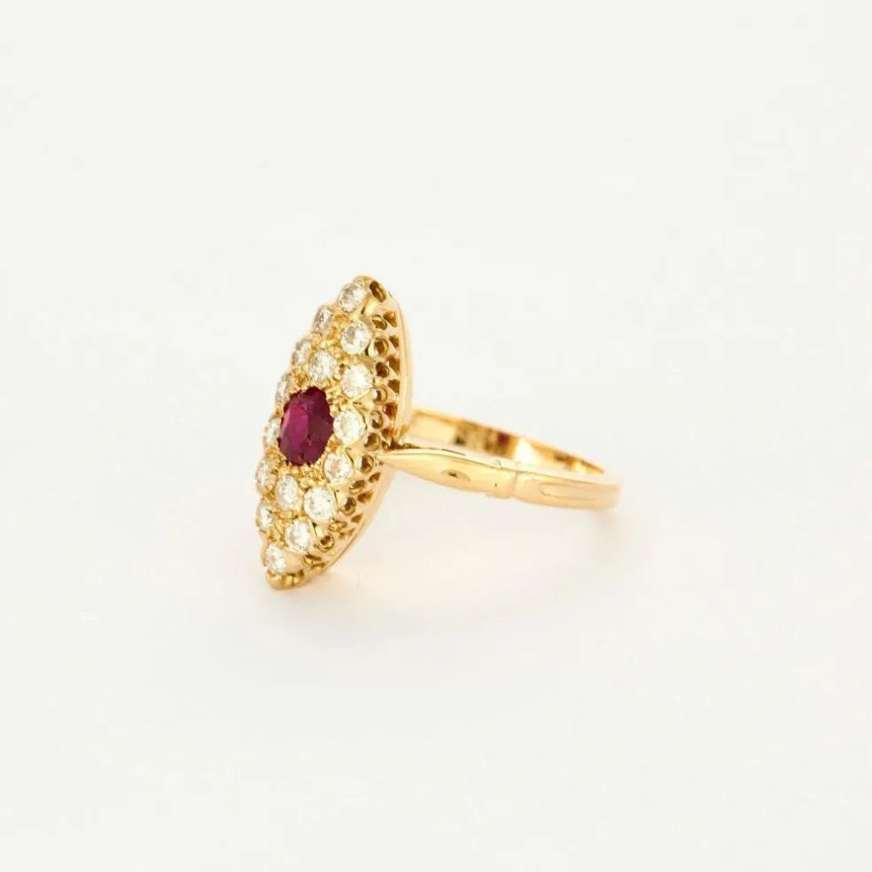Bague marquise vintage en or 18K, diamants et rubis