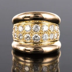 Bague massive godrons pavé de diamant