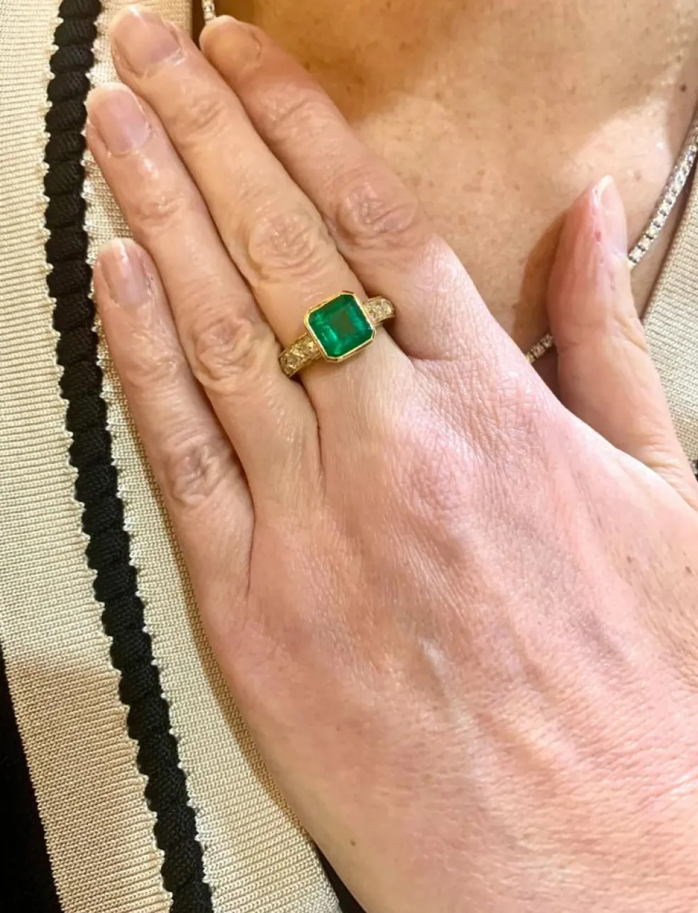 Bague émeraude 2.73 Carats diamants or jaune (Certificat)