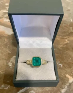 Bague émeraude 2.73 Carats diamants or jaune (Certificat)
