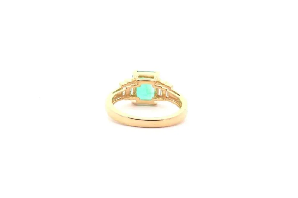 Bague émeraude 1,53 ct et diamants