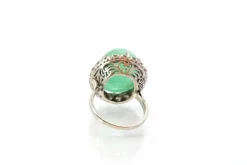 Bague émeraude cabochon et diamants