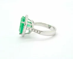 Bague émeraude coeur Colombie 6,60 ct et diamants