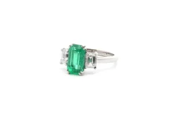 Bague émeraude 1,78ct et diamants
