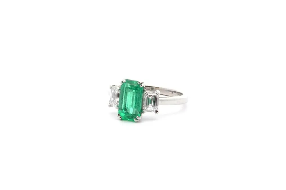 Bague émeraude 1,78ct et diamants