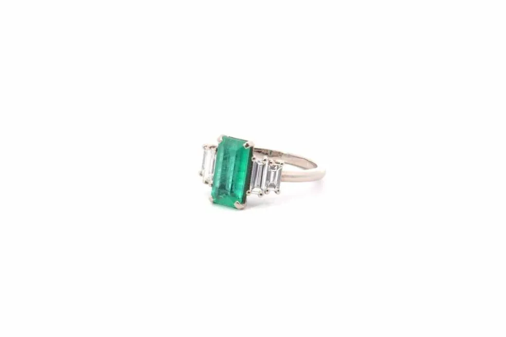 Bague émeraude 1,89ct et diamants en or 18k