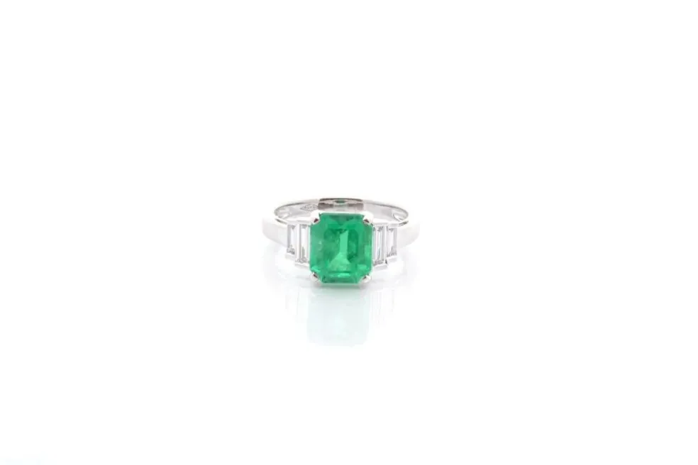 Bague émeraude de Colombie de 2,54cts et diamants