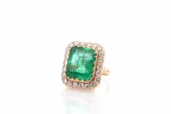 Bague émeraude de 11,99cts et diamants en or