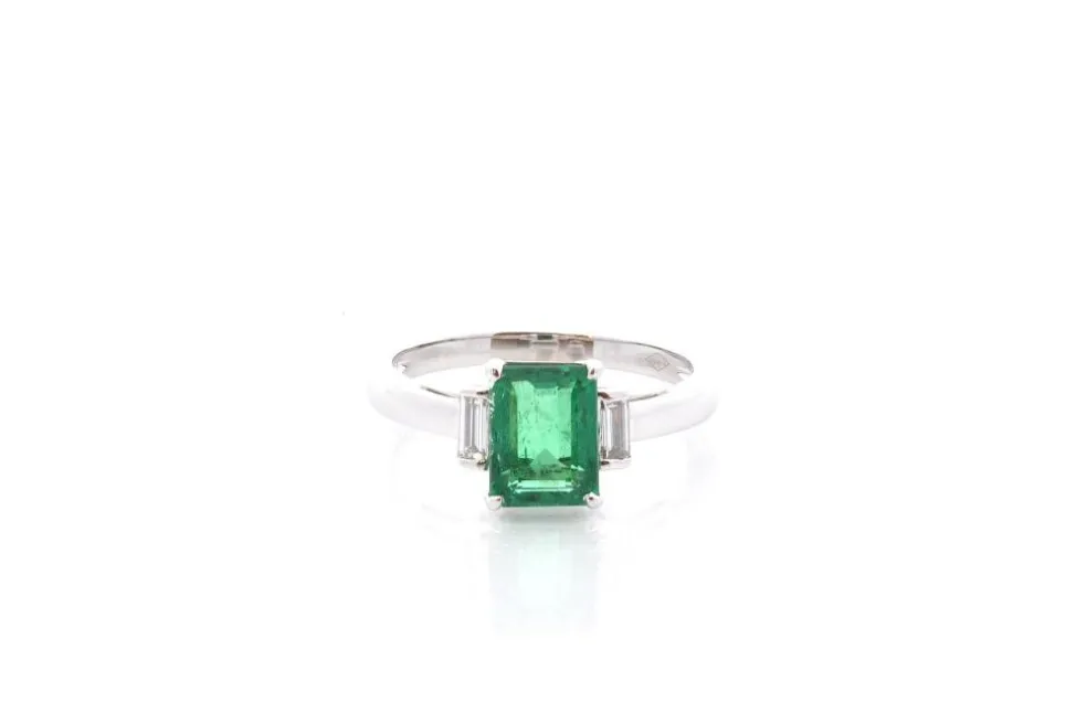 Bague émeraude de 1,40cts et diamants