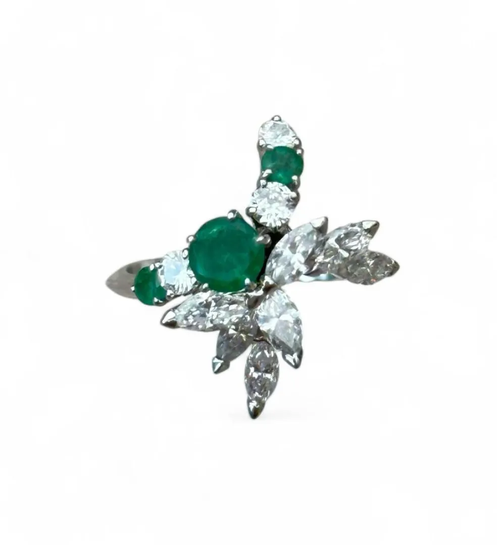 Bague émeraude diamants