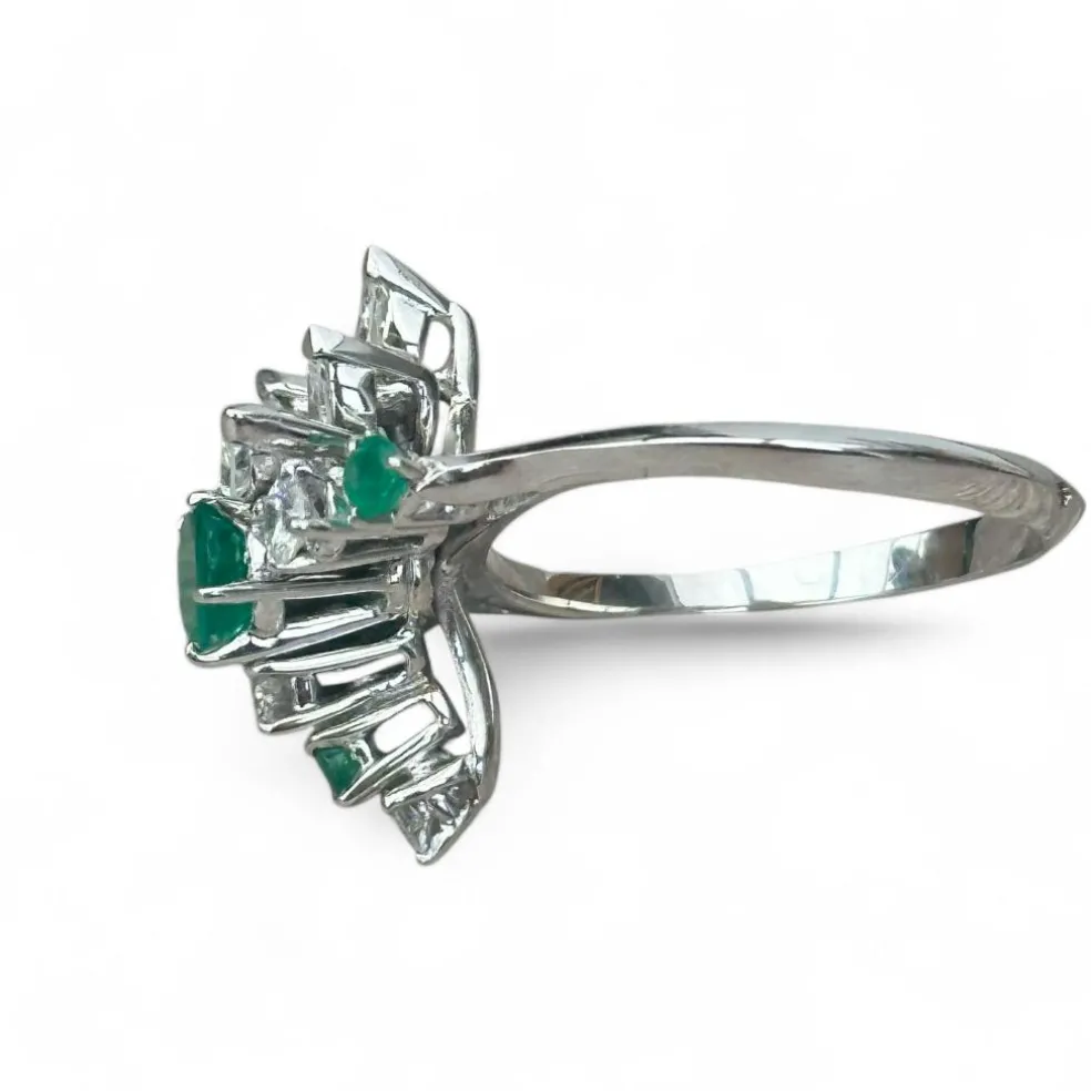 Bague émeraude diamants