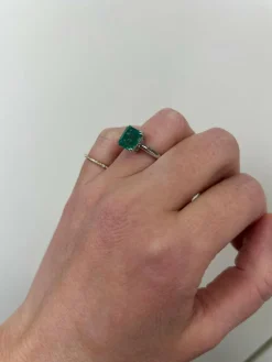 Bague émeraude en or blanc