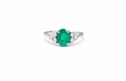 Bague émeraude et diamants or blanc