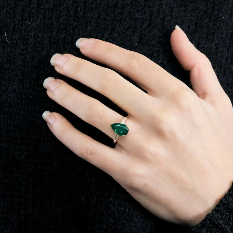 Bague émeraude et diamants or jaune