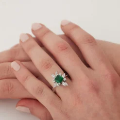 Bague émeraude et diamants