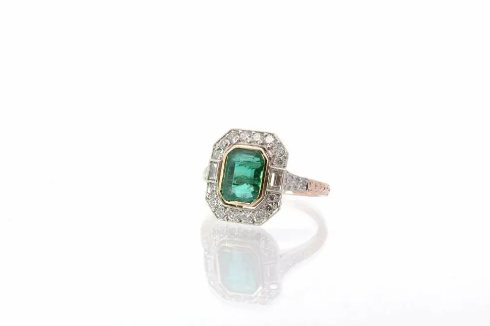 Bague émeraude et diamants en platine et or rose