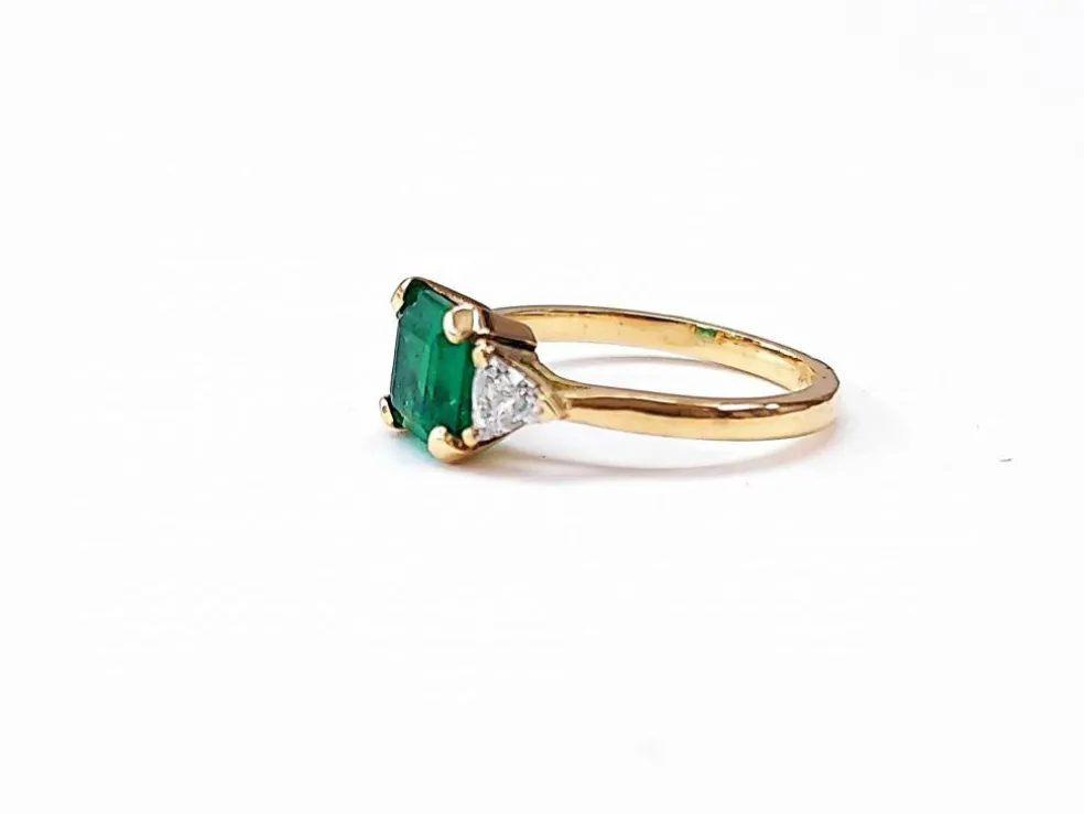 Bague émeraude et diamants