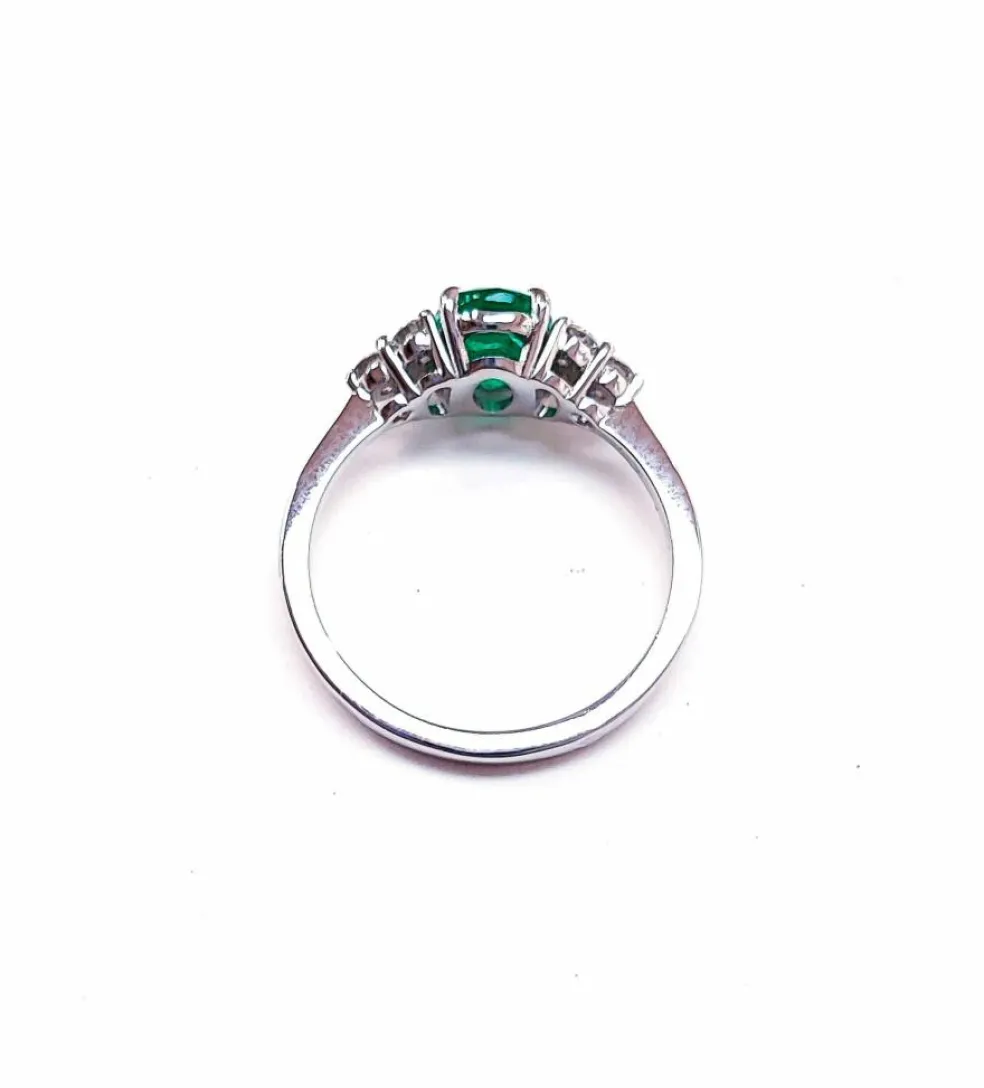 Bague émeraude et diamants or blanc