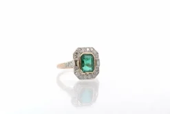 Bague émeraude et diamants en platine et or rose