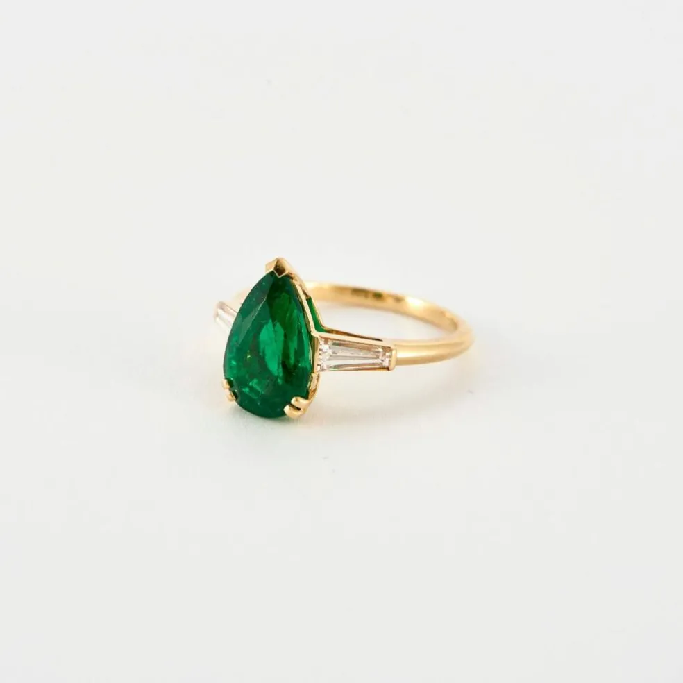 Bague émeraude et diamants or jaune
