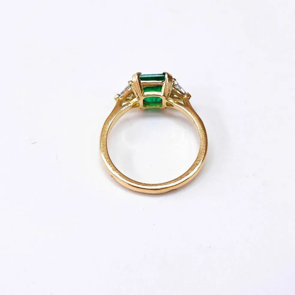Bague émeraude et diamants