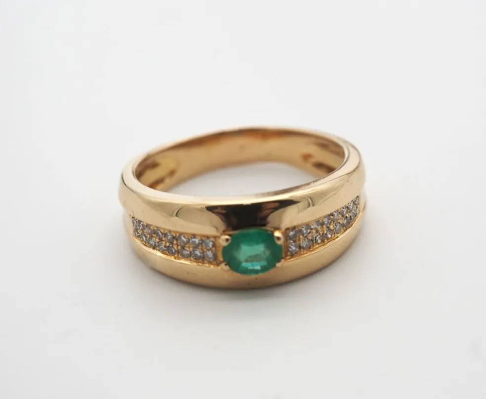 Bague émeraude et or jaune