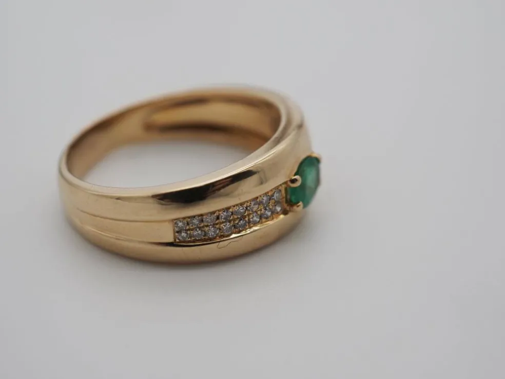 Bague émeraude et or jaune