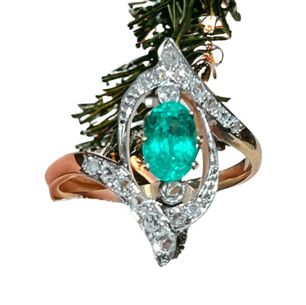 Bague émeraude et "roses"diamants, fin XIX ème