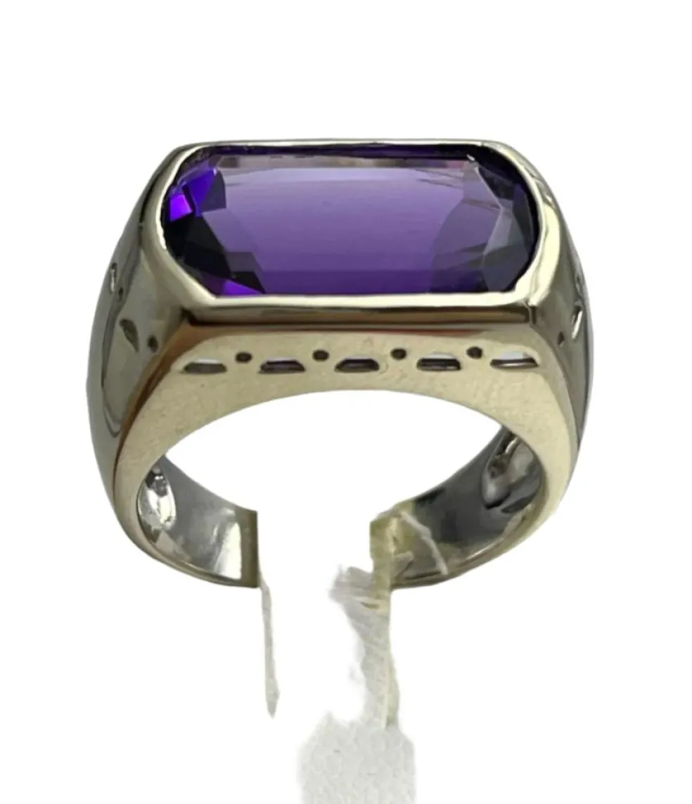 Bague moderne avec améthyste