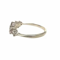 Bague moderne du 21e siècle en or 18 ct avec diamants