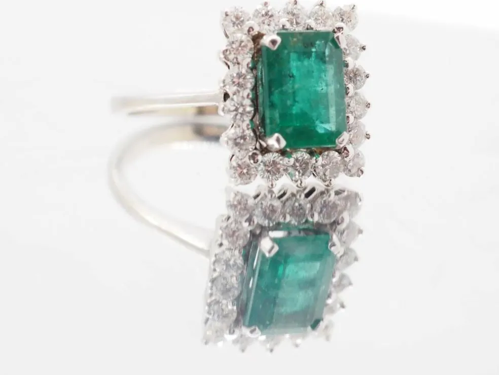 Bague moderne émeraude or blanc
