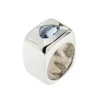 Bague Moderniste en or blanc et saphir naturel en coeur