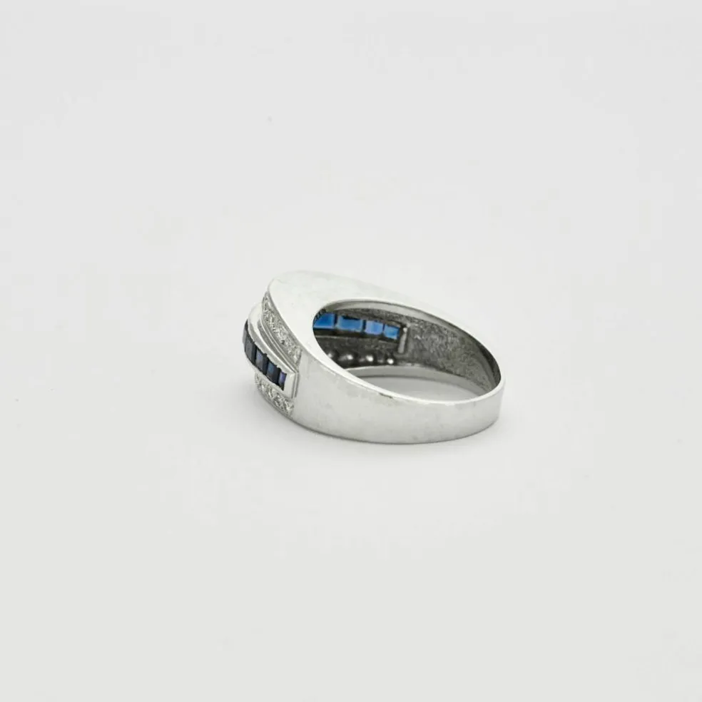 Bague Moderniste Or blanc Saphirs Diamants