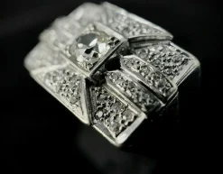 Bague modèle Tank or blanc diamants