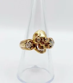 Bague momento mori antique or jaune 14k tête de mort et diamants taille anciennes