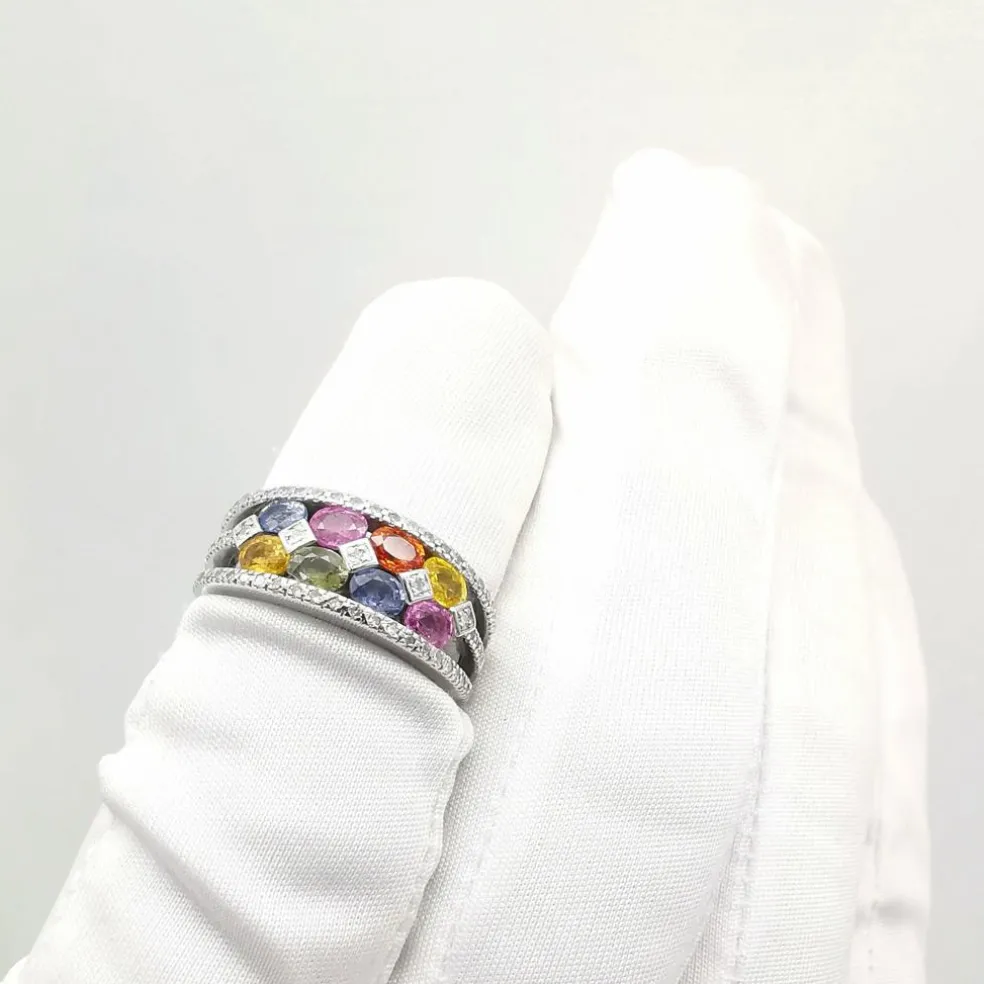 Bague multi-pierres précieuses