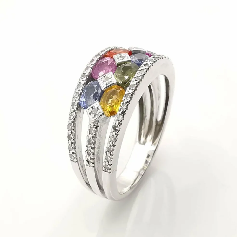 Bague multi-pierres précieuses