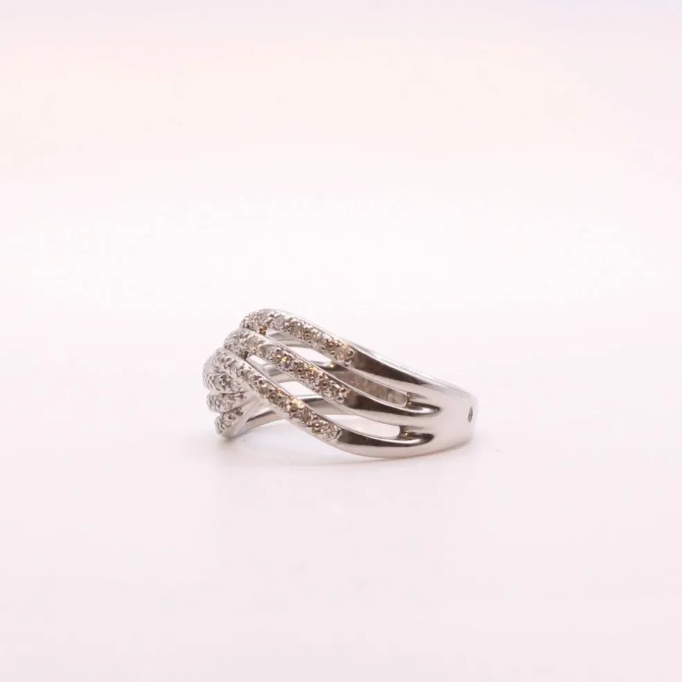Bague Noeud de Diamants or blanc 18k