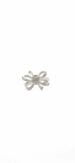 Bague Noeud en or blanc diamants