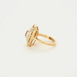 Bague Octogonale en or jaune, rubis, diamants