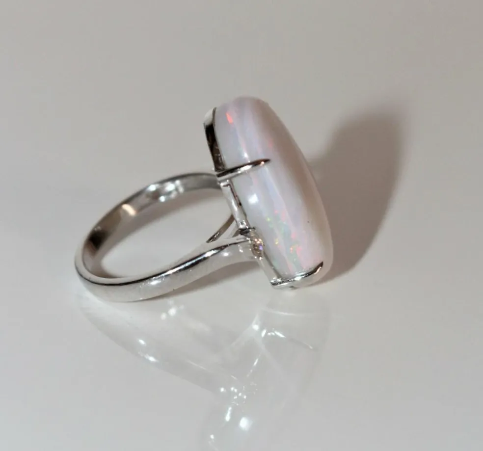 Bague OPALE blanche d'Australie